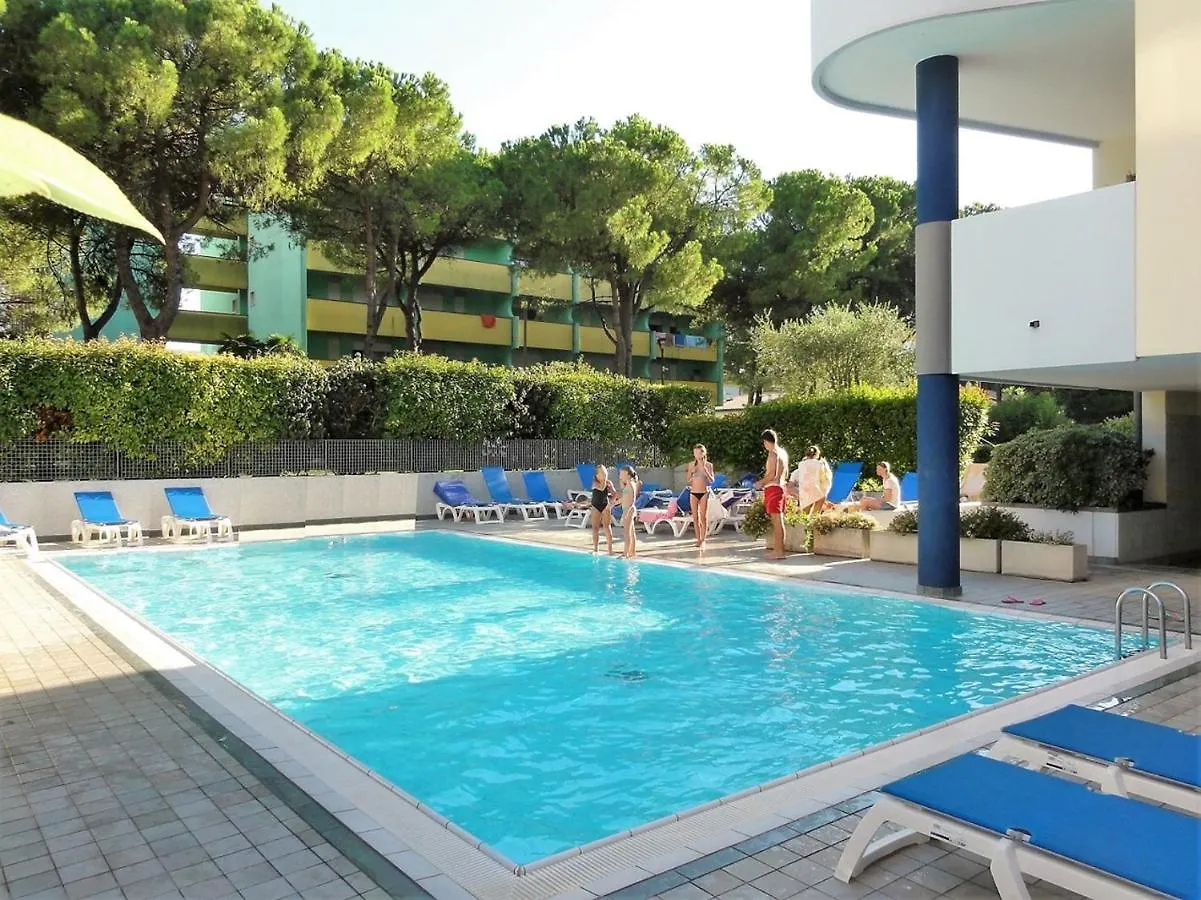 Green Holiday Wohnung Mit Schwimmbad Bibione