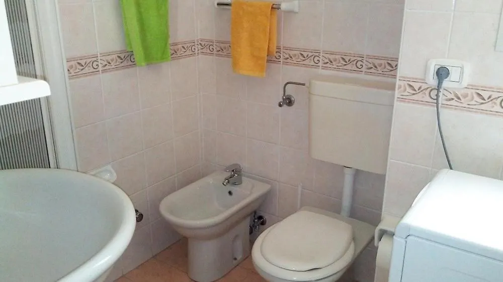 Green Holiday Wohnung Mit Schwimmbad Bibione